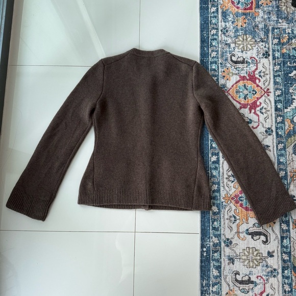 Quince Structured Cardigan - Picture 4 of 13